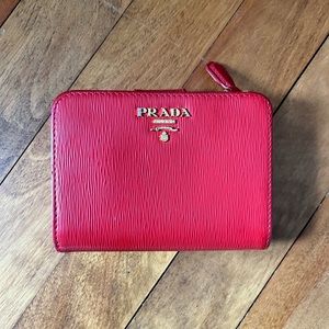 Prada Saffiano Rosso Red Snap Bifold